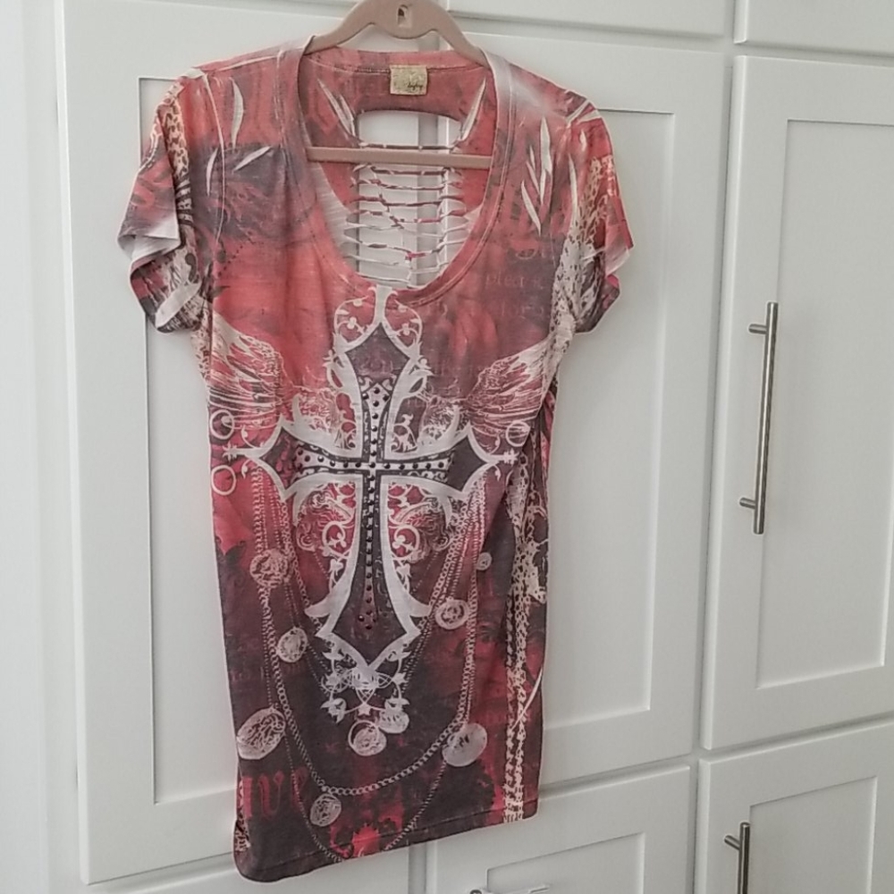 Daytrip cross cutout tee